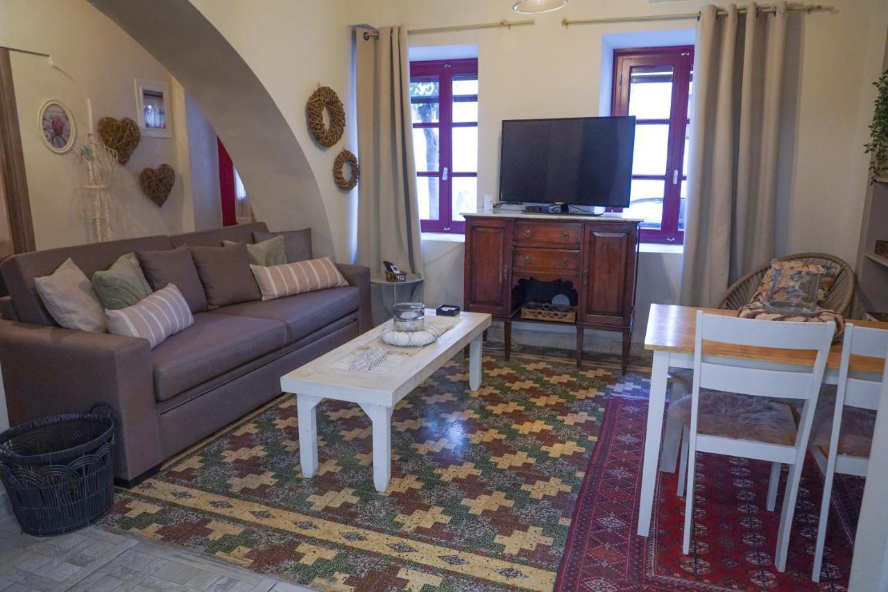 Traditional House Of 1898 In The Heart Of Old Town Of Nauplion Zewnętrze zdjęcie